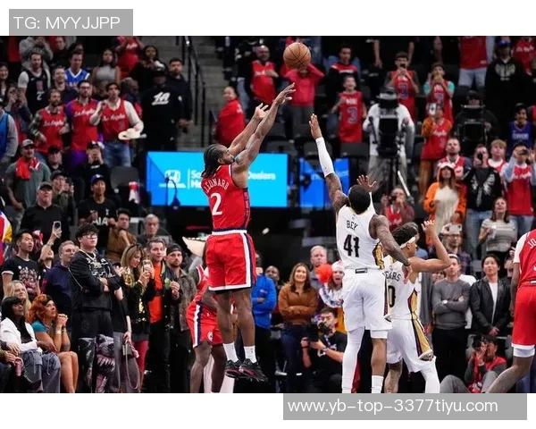 哈登称小卡夏季苦练展现侵略性已恢复赛季最佳状态